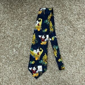 Vintage Disney Mickey Unlimited Business Gold Money Stocks 100% Silk Novelty Tie